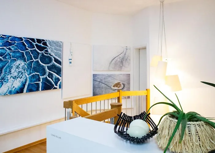 Design-apartment Close To Isar River Area - Centrally Located *
