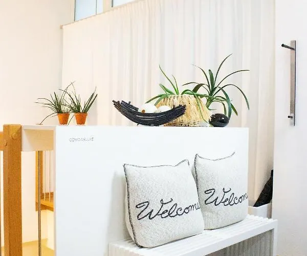 Design-apartment Close To Isar River Area - Centrally Located Apartamento Múnich
