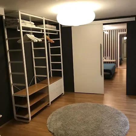 Design-apartment Close To Isar River Area - Centrally Located