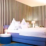 Design-apartment Close To Isar River Area - Centrally Located Apartment