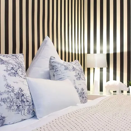 Design-apartment Close To Isar River Area - Centrally Located Lägenhet München