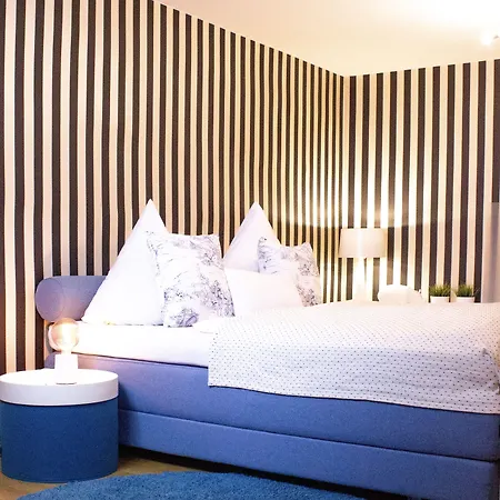 Design-apartment Close To Isar River Area - Centrally Located Lägenhet *