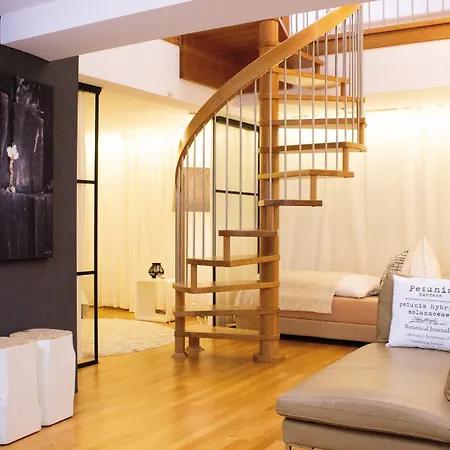 Design-apartment Close To Isar River Area - Centrally Located