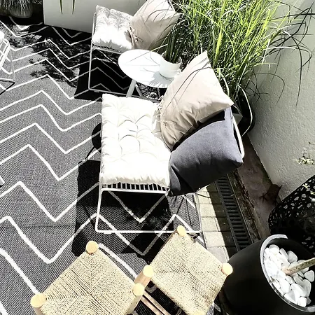 Design-apartment Close To Isar River Area - Centrally Located