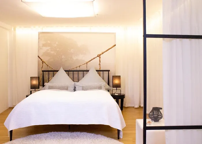 Design-apartment Close To Isar River Area - Centrally Located Lejlighed