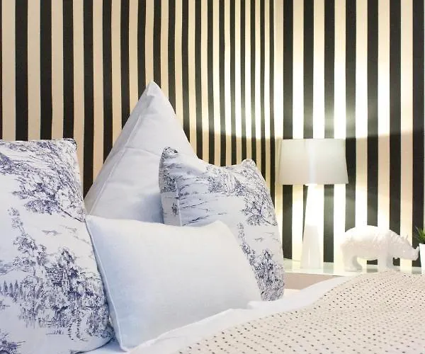 Design-apartment Close To Isar River Area - Centrally Located Appartement *