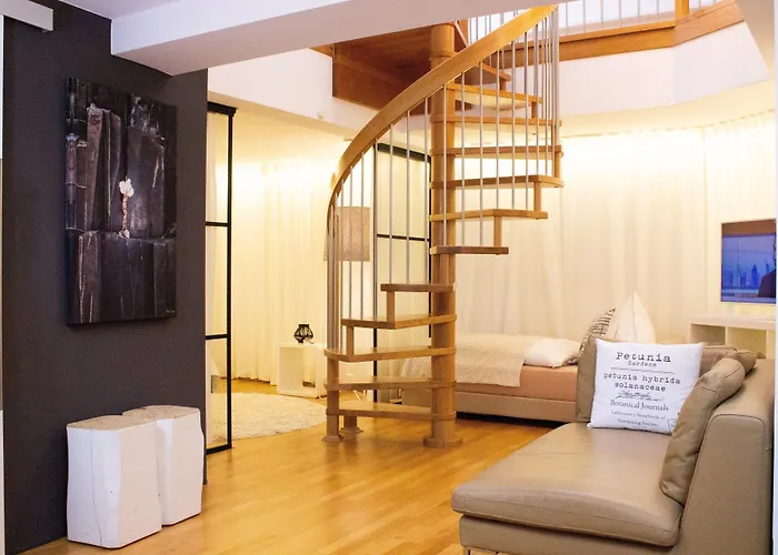 Design-apartment Close To Isar River Area - Centrally Located