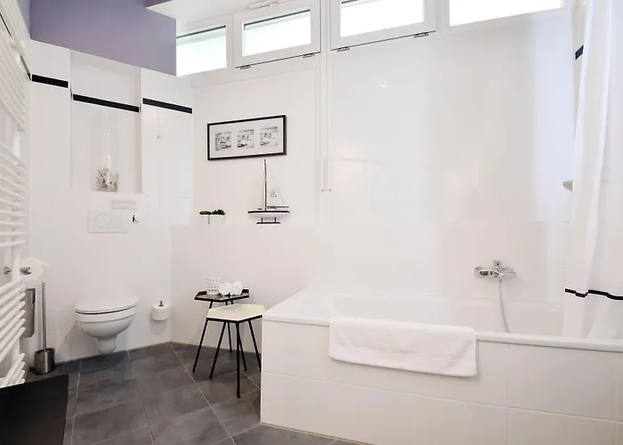 Design-apartment Close To Isar River Area - Centrally Located