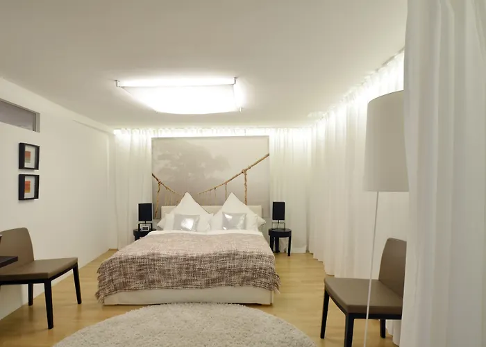 Design-apartment Close To Isar River Area - Centrally Located Munich