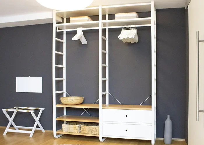 Design-apartment Close To Isar River Area - Centrally Located *
