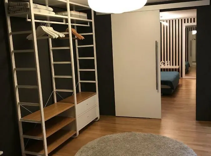 Design-apartment Close To Isar River Area - Centrally Located